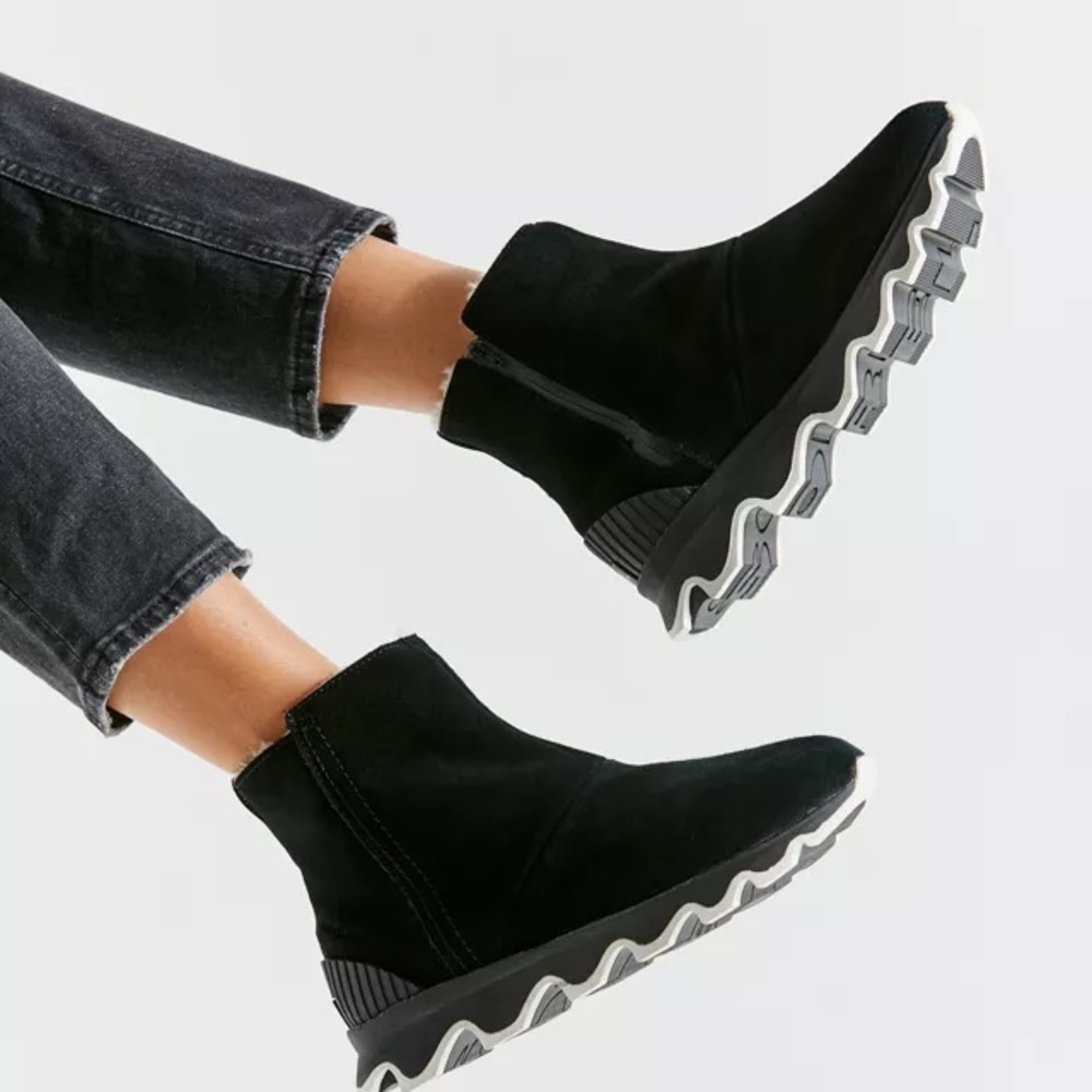 Sorel Kinetic Short Boot